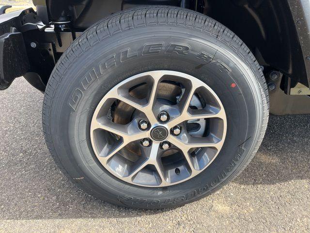 new 2026 Jeep Gladiator car, priced at $52,633