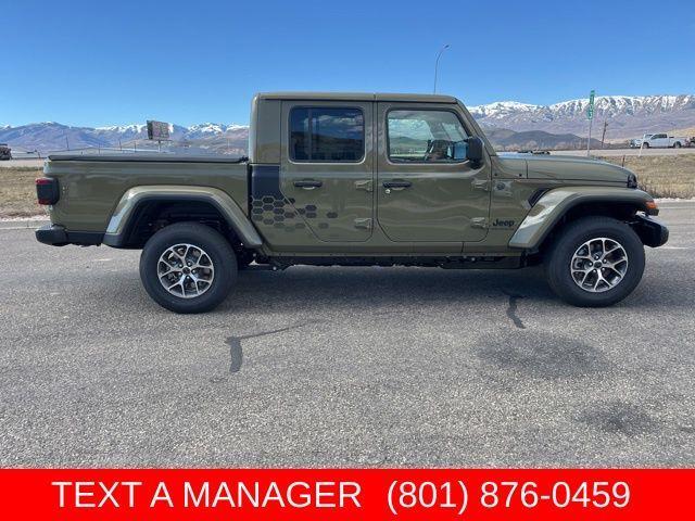 new 2026 Jeep Gladiator car, priced at $49,081
