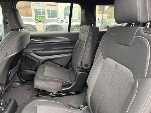 new 2026 Jeep Grand Cherokee L car, priced at $43,165