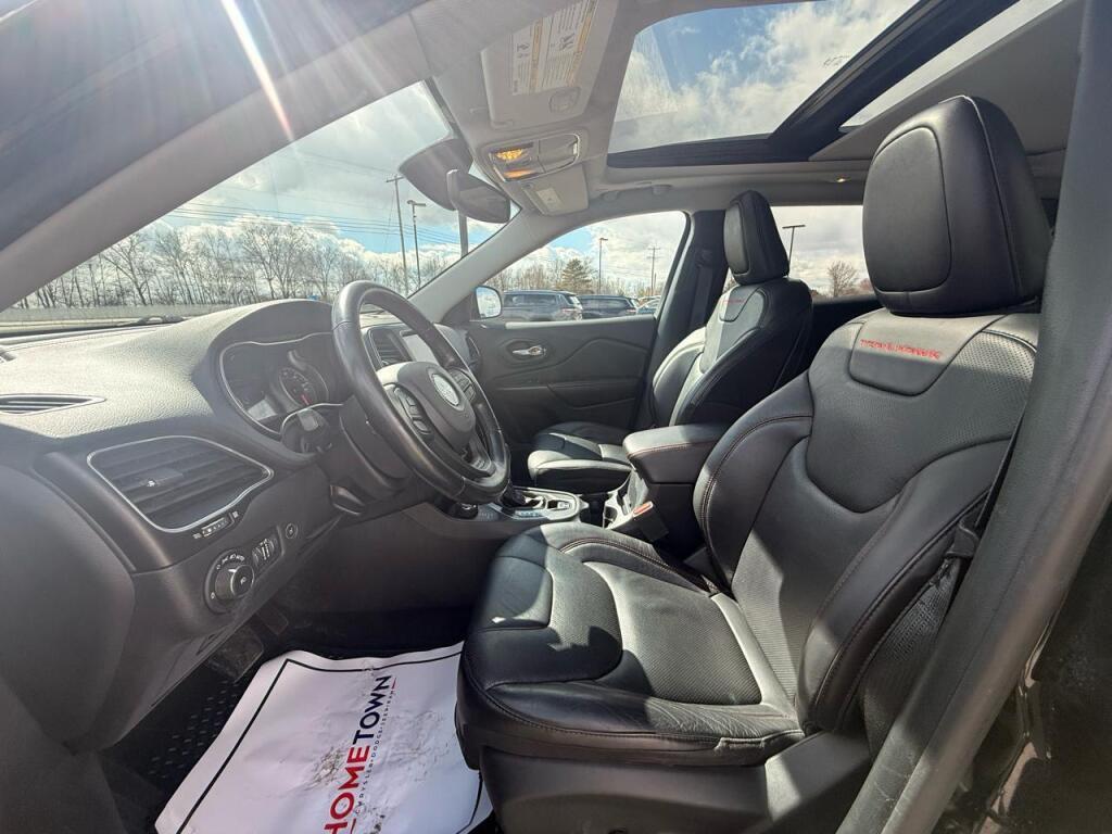 used 2020 Jeep Cherokee car, priced at $19,996