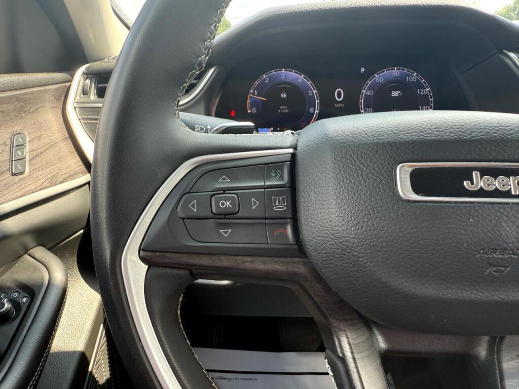 used 2023 Jeep Grand Cherokee car, priced at $27,788