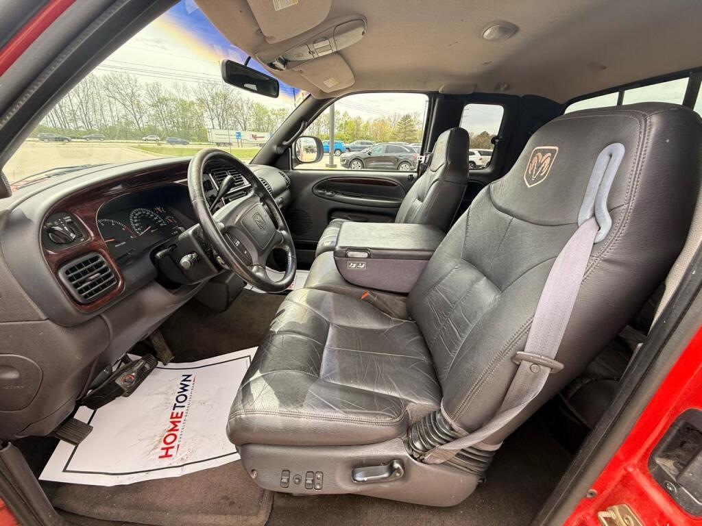used 2001 Dodge Ram 1500 car, priced at $4,995