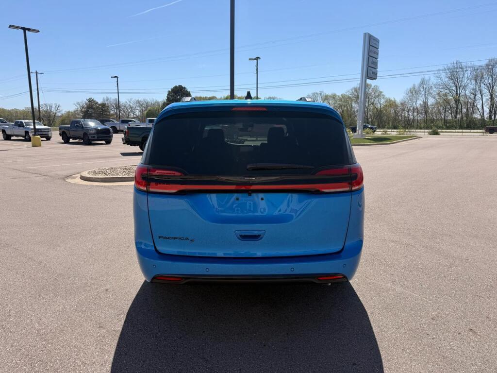 new 2026 Chrysler Pacifica car, priced at $44,497