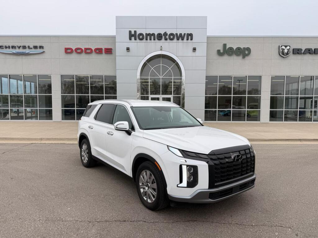 used 2025 Hyundai Palisade car, priced at $37,995