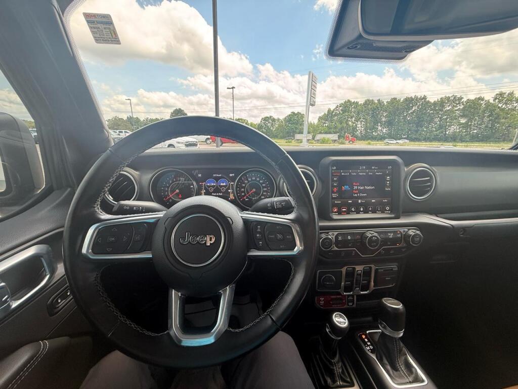 used 2022 Jeep Gladiator car, priced at $35,995