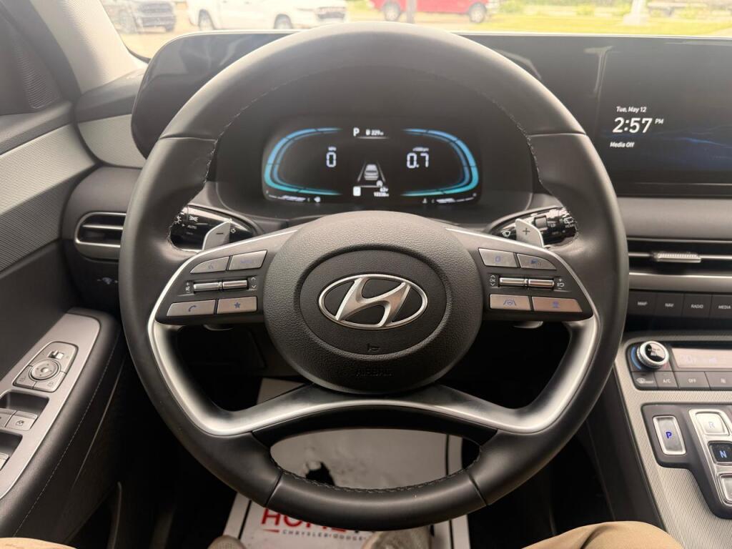 used 2025 Hyundai Palisade car, priced at $44,995