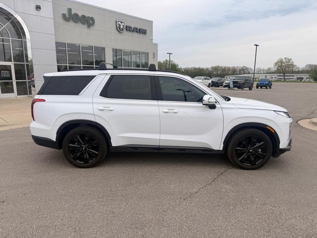 used 2025 Hyundai Palisade car, priced at $44,995