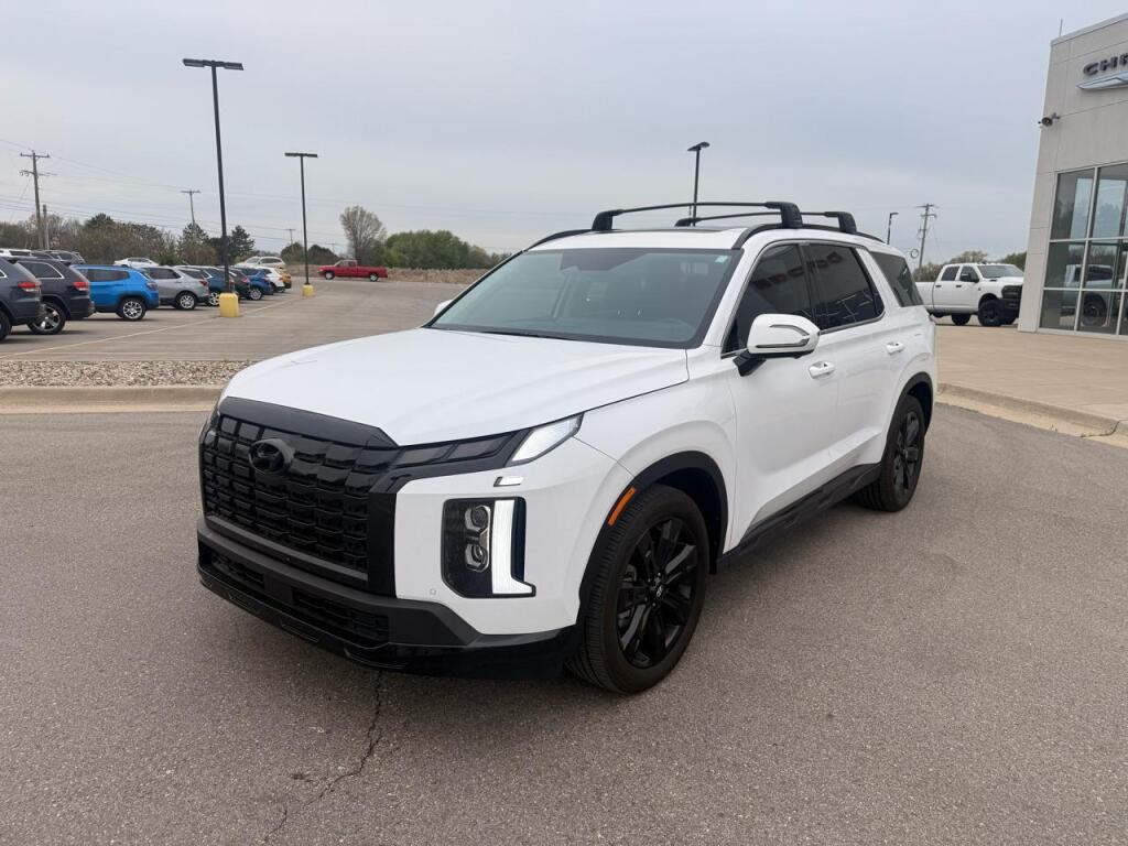 used 2025 Hyundai Palisade car, priced at $44,995
