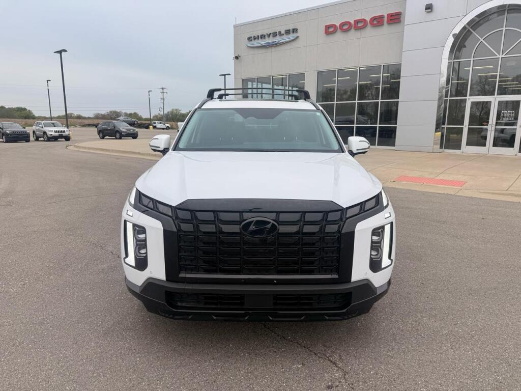 used 2025 Hyundai Palisade car, priced at $44,995