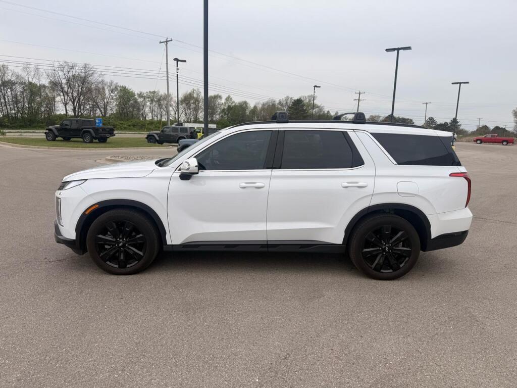 used 2025 Hyundai Palisade car, priced at $44,995