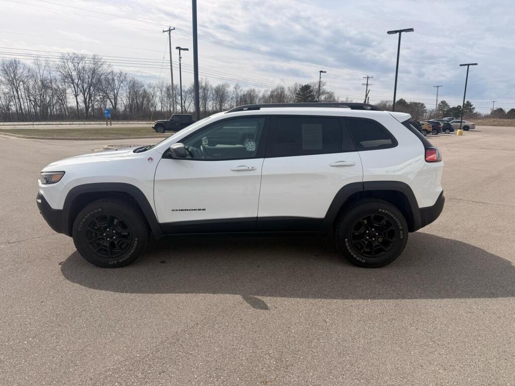 used 2021 Jeep Cherokee car, priced at $23,995