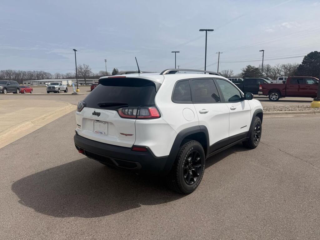 used 2021 Jeep Cherokee car, priced at $23,995