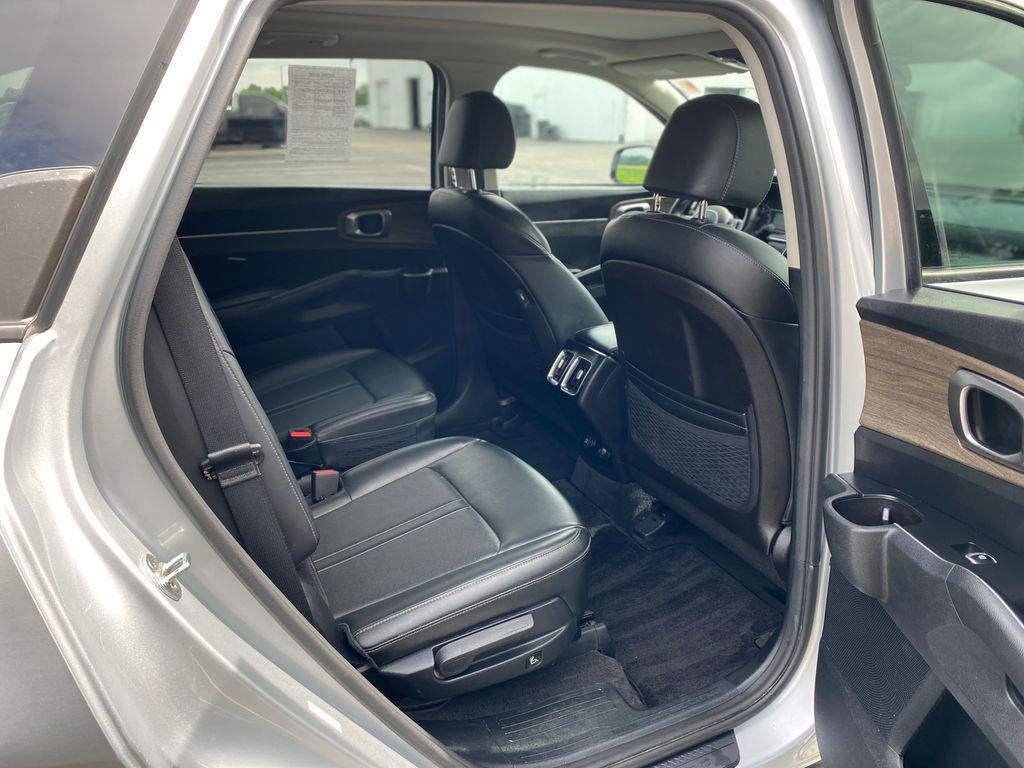 used 2022 Kia Sorento car, priced at $25,342