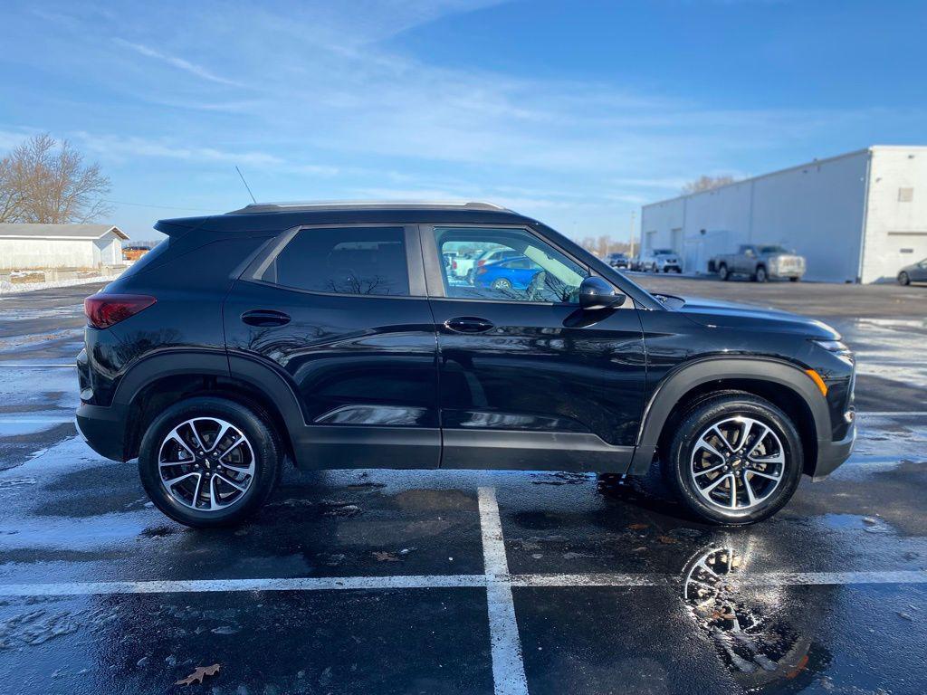 used 2025 Chevrolet TrailBlazer car, priced at $22,383