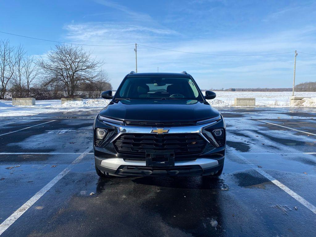 used 2025 Chevrolet TrailBlazer car, priced at $22,383