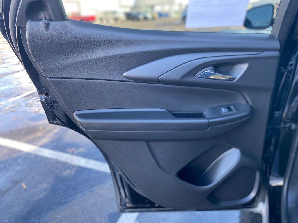 used 2025 Chevrolet TrailBlazer car, priced at $22,383