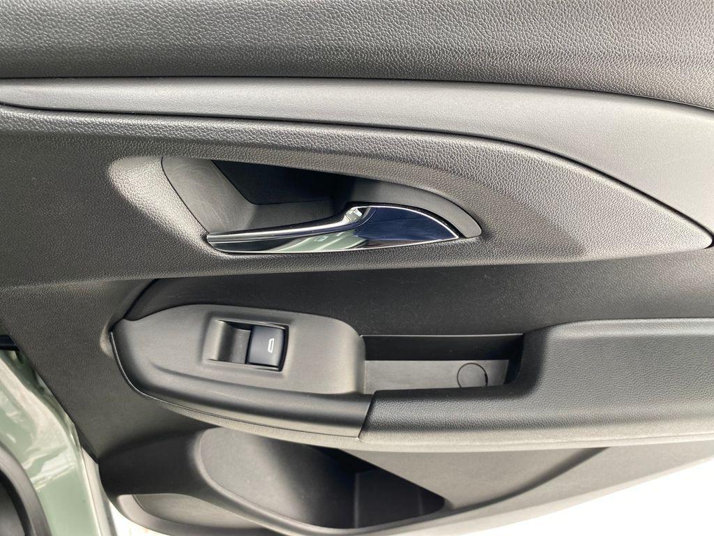 used 2025 Chevrolet TrailBlazer car