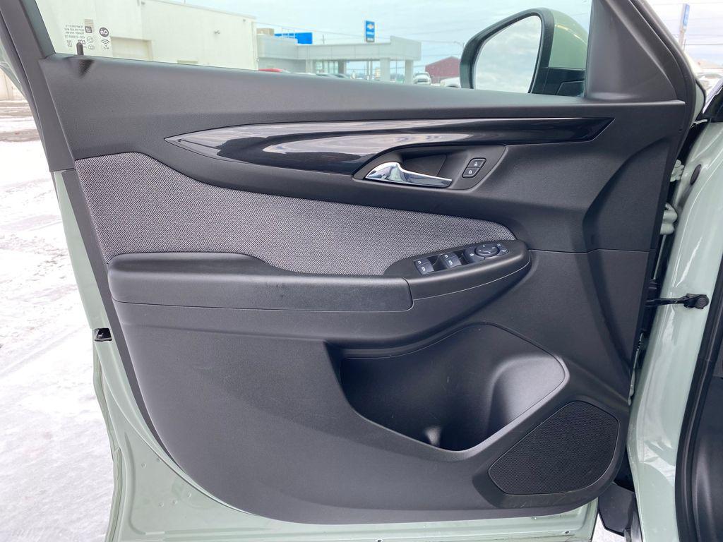 used 2025 Chevrolet TrailBlazer car