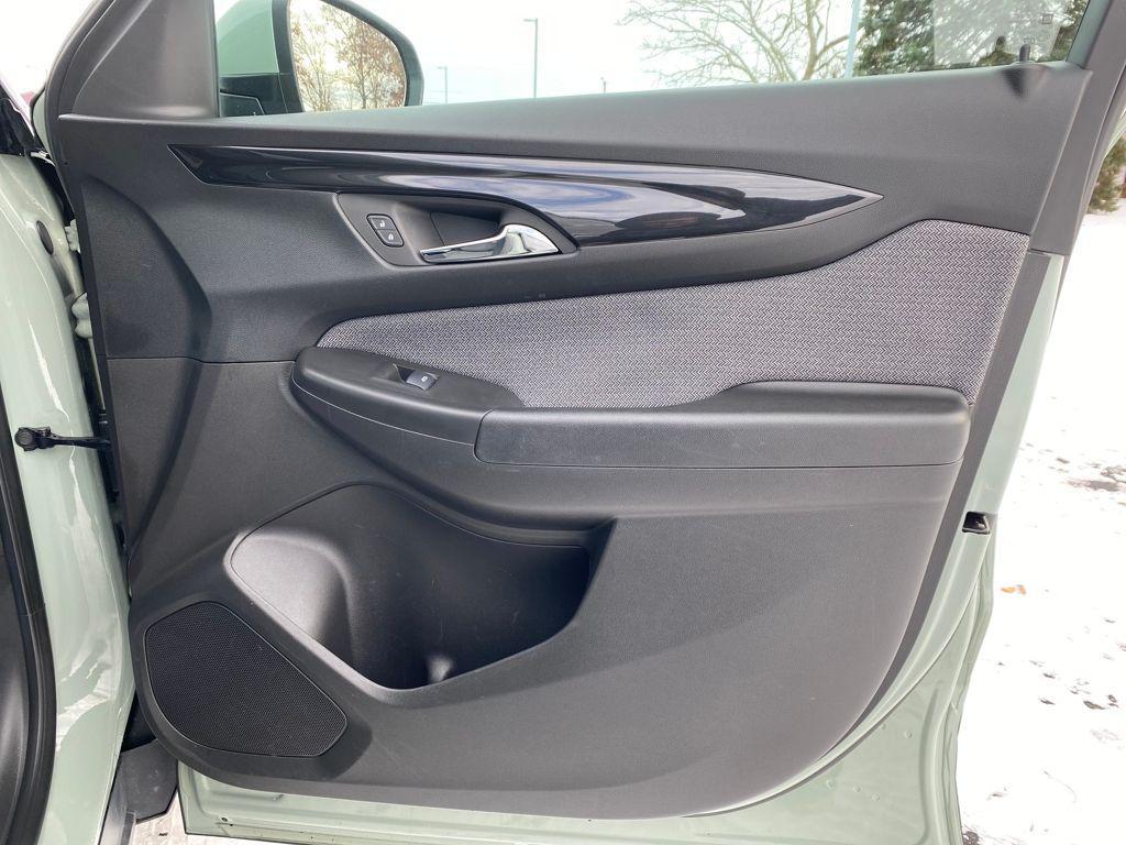 used 2025 Chevrolet TrailBlazer car