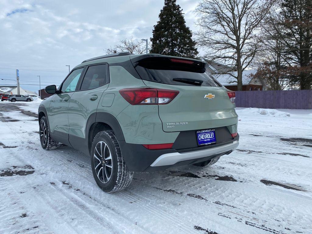 used 2025 Chevrolet TrailBlazer car