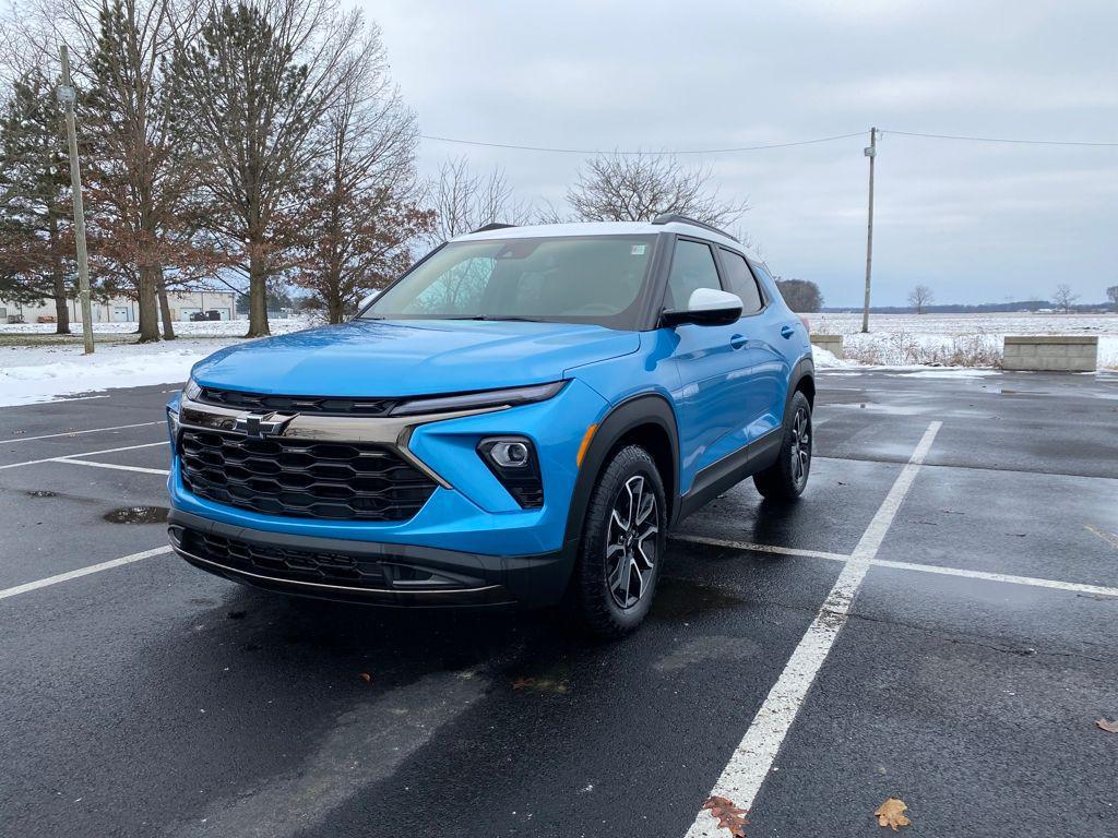 new 2025 Chevrolet TrailBlazer car, priced at $32,600