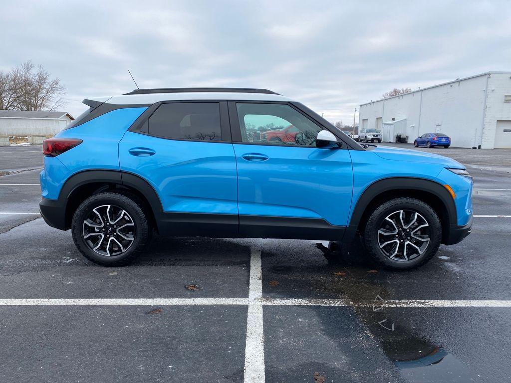 new 2025 Chevrolet TrailBlazer car, priced at $32,600
