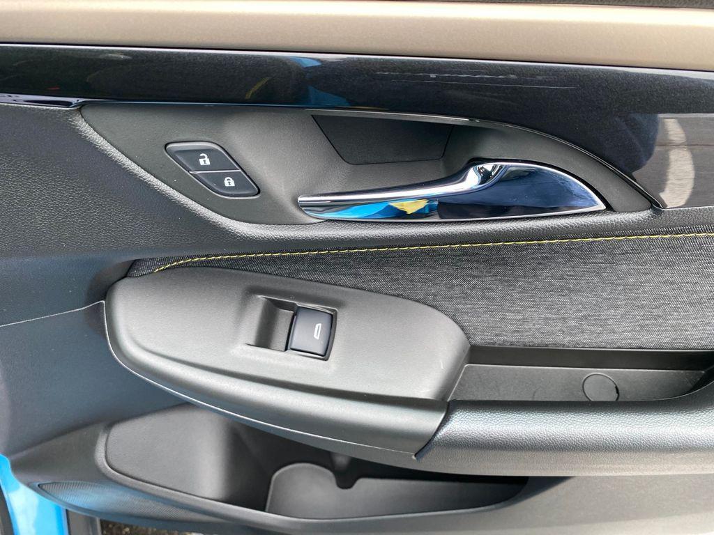 new 2025 Chevrolet TrailBlazer car, priced at $32,600