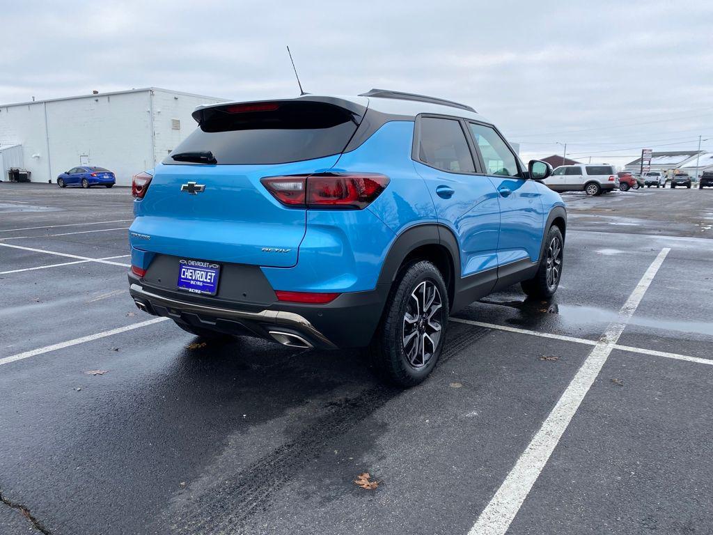 new 2025 Chevrolet TrailBlazer car, priced at $32,600