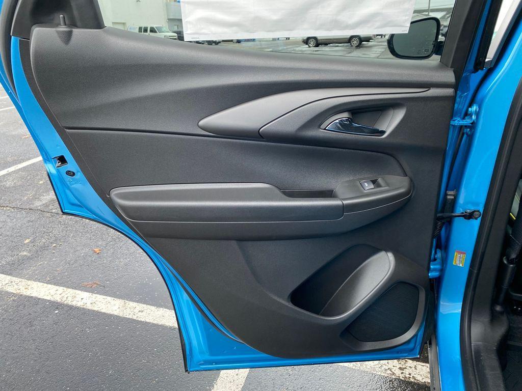 new 2025 Chevrolet TrailBlazer car, priced at $32,600