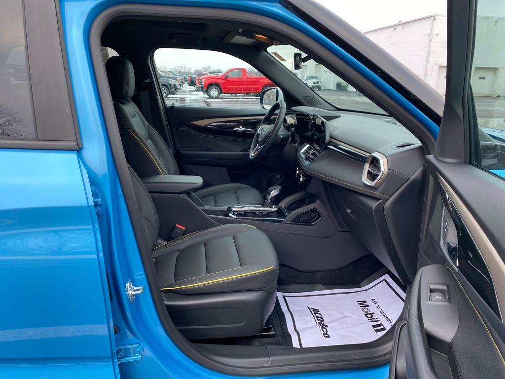 new 2025 Chevrolet TrailBlazer car, priced at $32,600