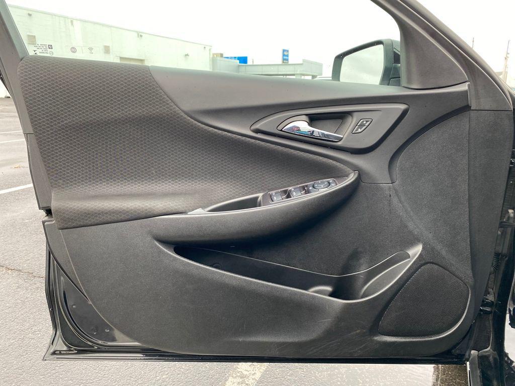 used 2023 Chevrolet Malibu car