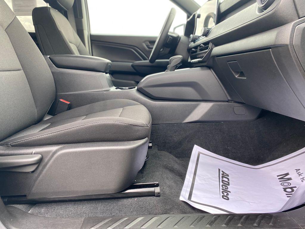 new 2025 Chevrolet Colorado car, priced at $31,428
