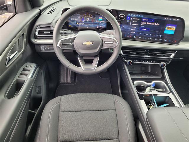 new 2026 Chevrolet Traverse car, priced at $42,945