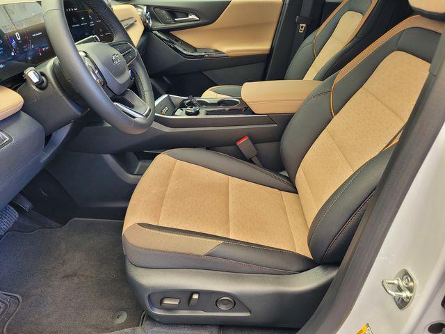 new 2026 Chevrolet Equinox car, priced at $39,030
