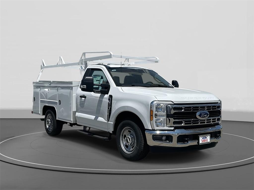 new 2025 Ford F-350 car, priced at $51,060