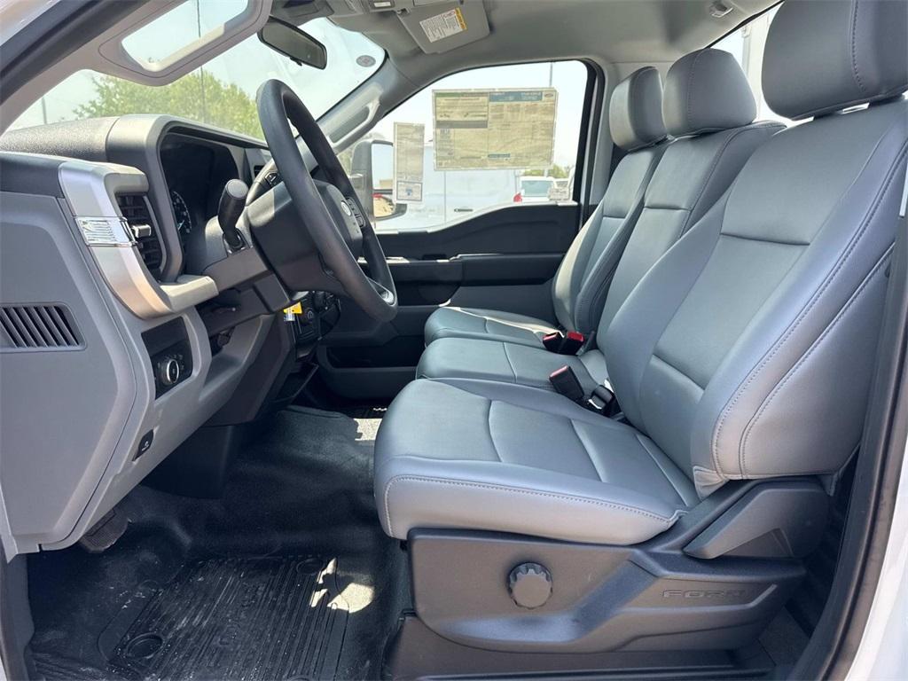 new 2025 Ford F-350 car, priced at $51,060