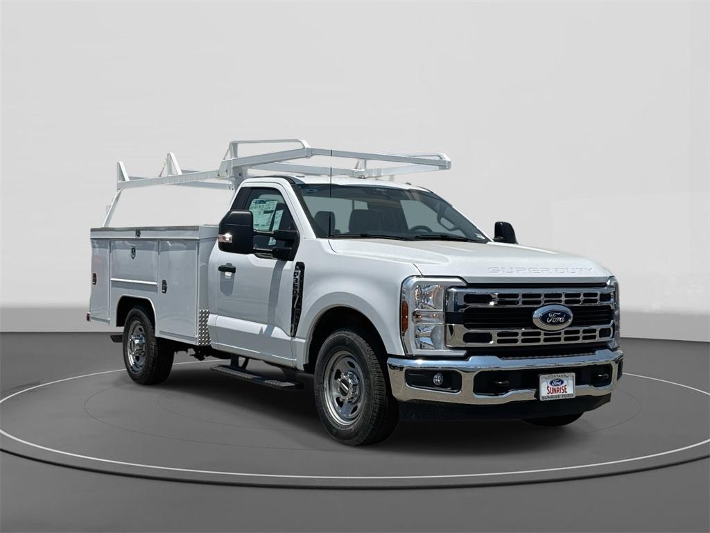 new 2025 Ford F-350 car, priced at $51,060