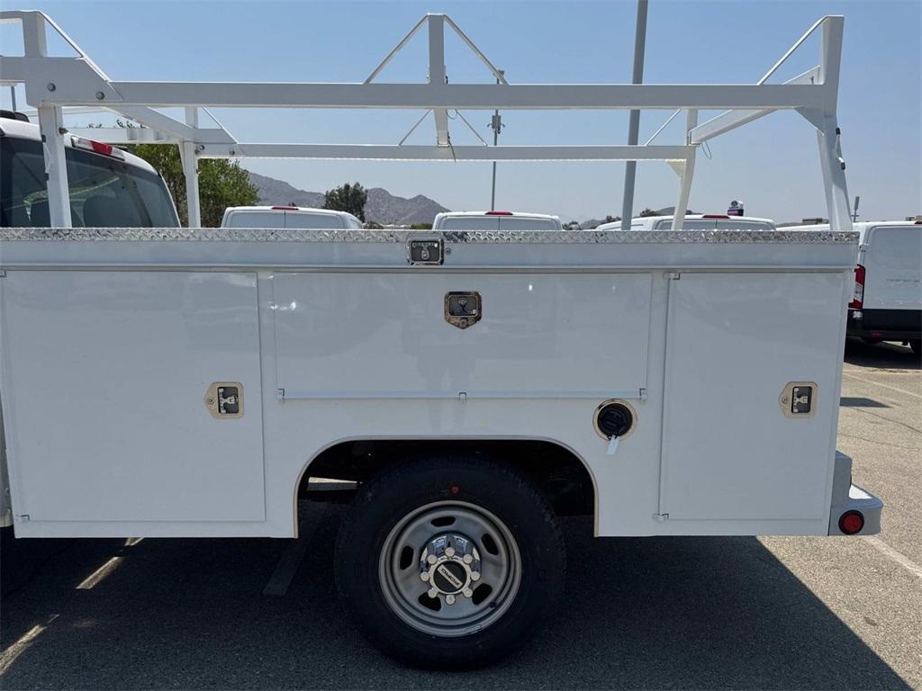 new 2025 Ford F-350 car, priced at $51,060