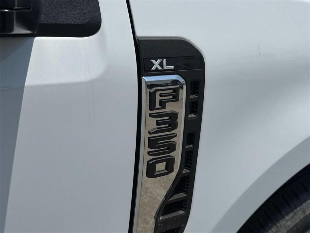 new 2025 Ford F-350 car, priced at $51,060