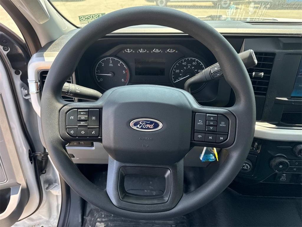 new 2025 Ford F-350 car, priced at $51,060