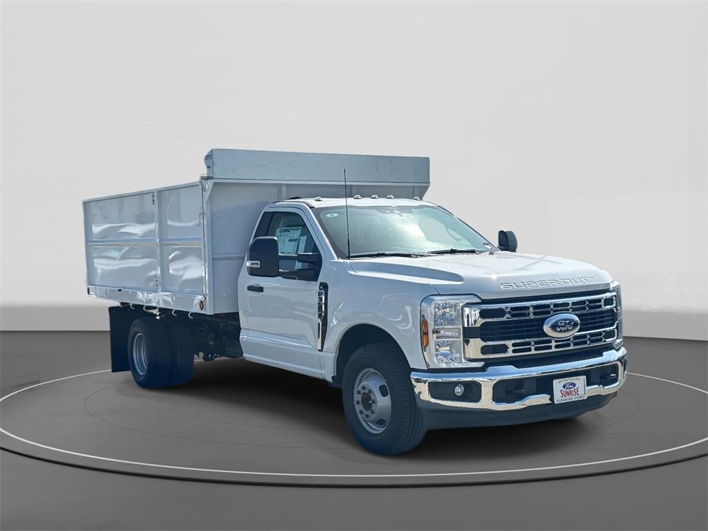 new 2025 Ford F-350 car, priced at $52,040