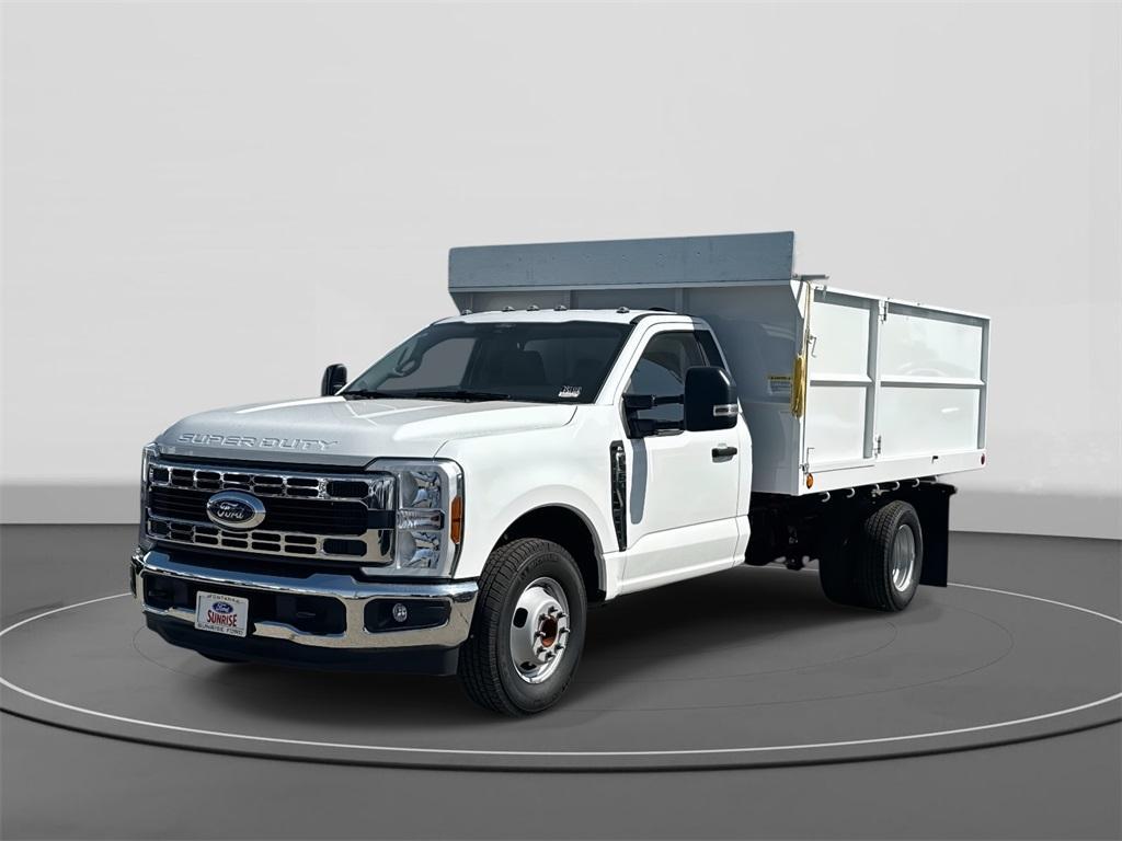 new 2025 Ford F-350 car, priced at $52,040