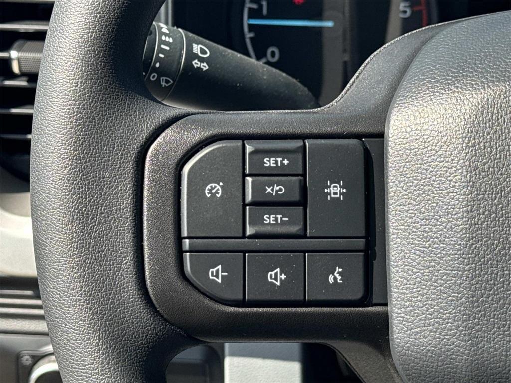 new 2025 Ford F-350 car, priced at $52,040