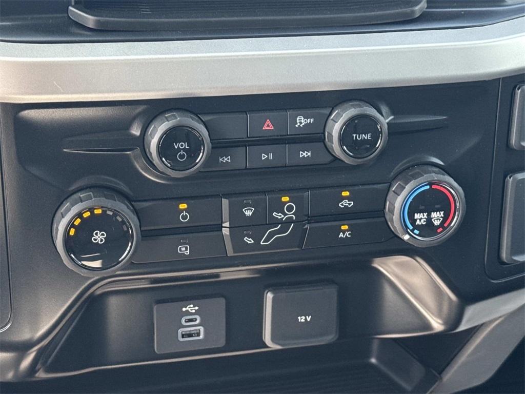 new 2025 Ford F-350 car, priced at $52,040