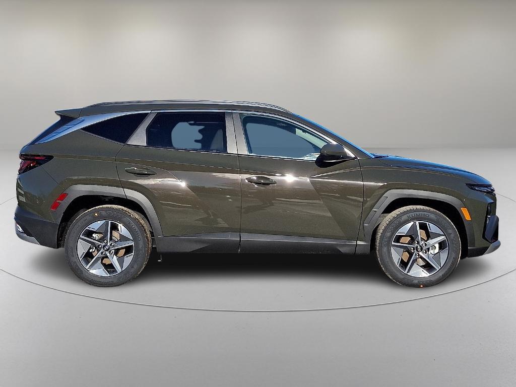 new 2025 Hyundai Tucson car, priced at $27,910