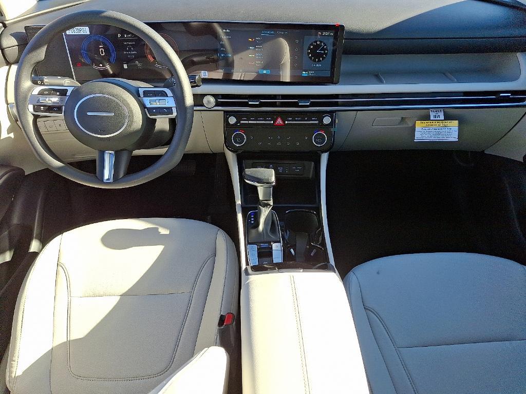 new 2025 Hyundai Tucson car, priced at $27,910