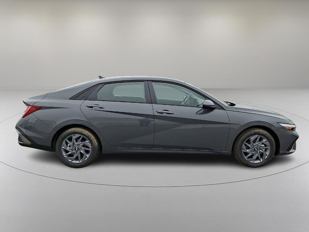 new 2026 Hyundai ELANTRA HEV car, priced at $26,532