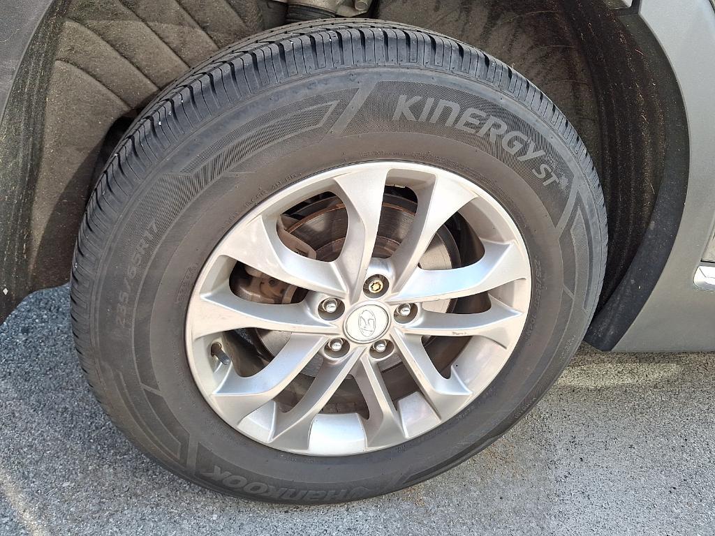 used 2020 Hyundai Santa Fe car, priced at $14,888