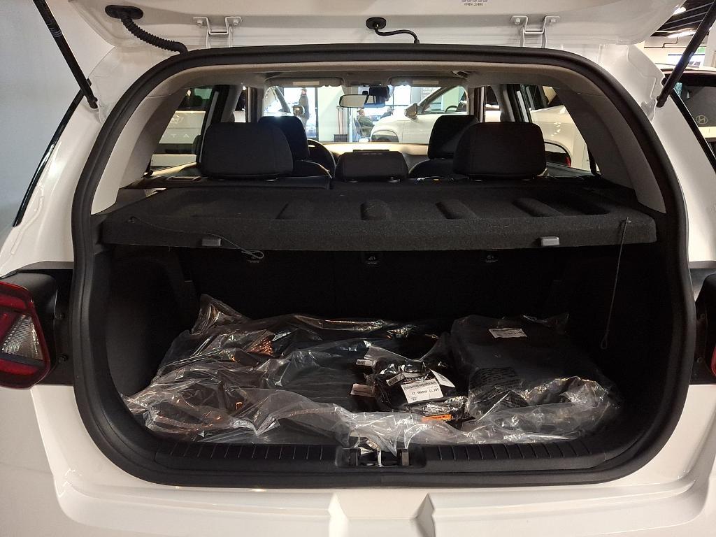 new 2025 Hyundai Venue car, priced at $21,754