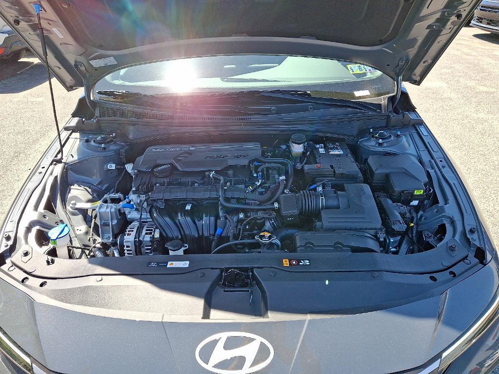 new 2025 Hyundai Elantra car, priced at $23,531